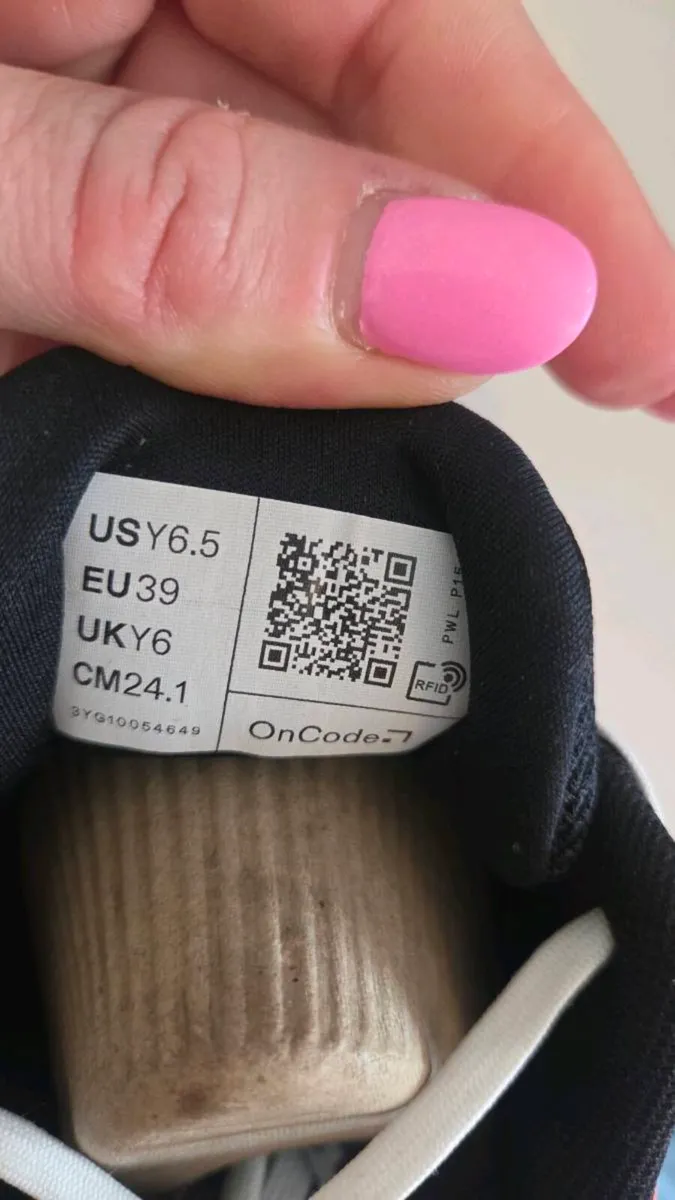 Clouds  running shoes - Image 4