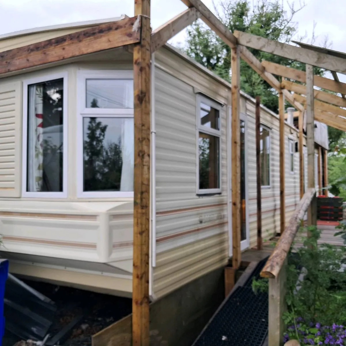 Mobile Home - Image 1