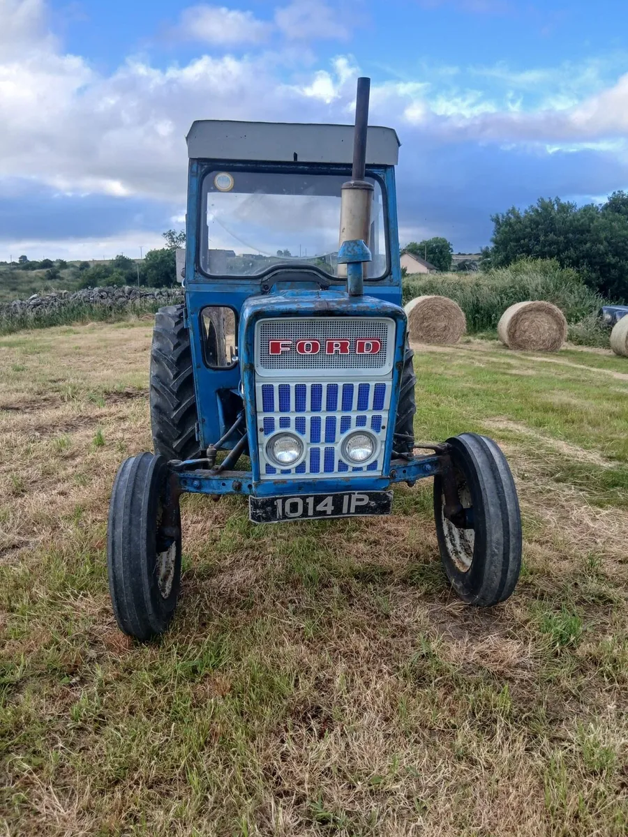 Ford 2000 - Image 2