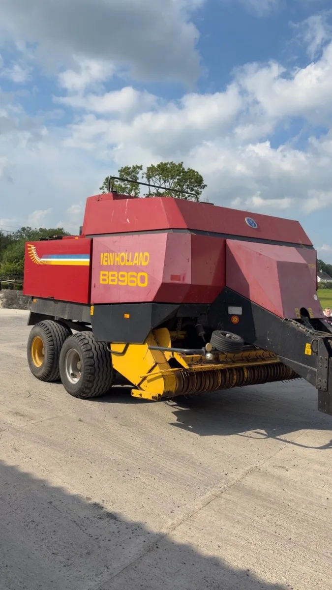 New Holland bb960 square baler - Image 2