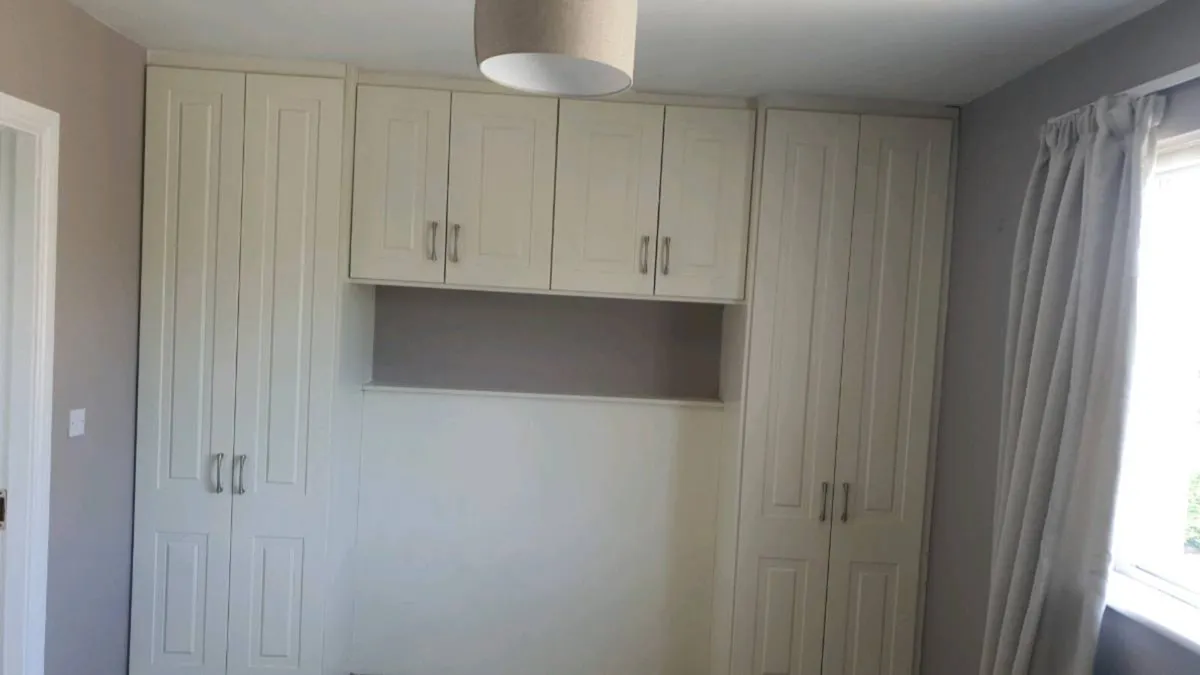 Wardrobe - Image 3