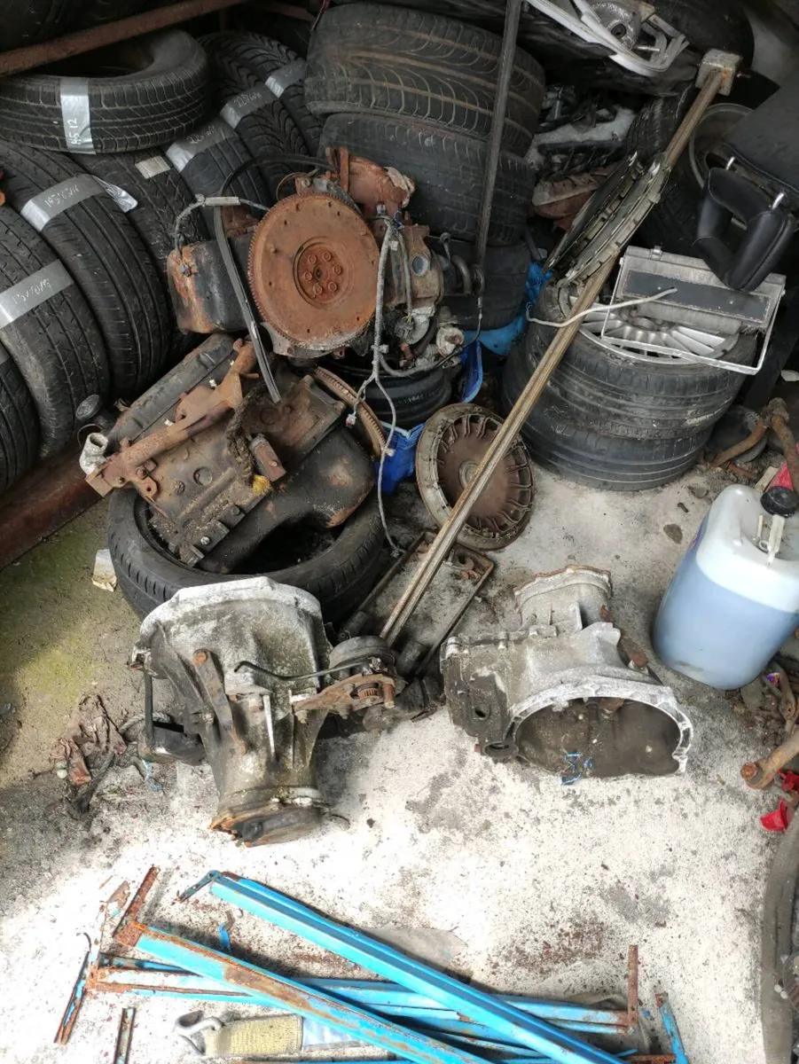 Ford engines and gearboxes. - Image 1