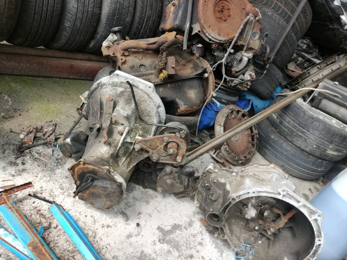 Ford engines and gearboxes. - Image 2