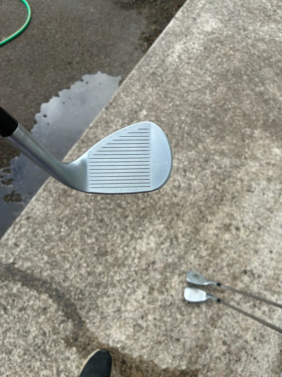 Left handed wedge - Image 2