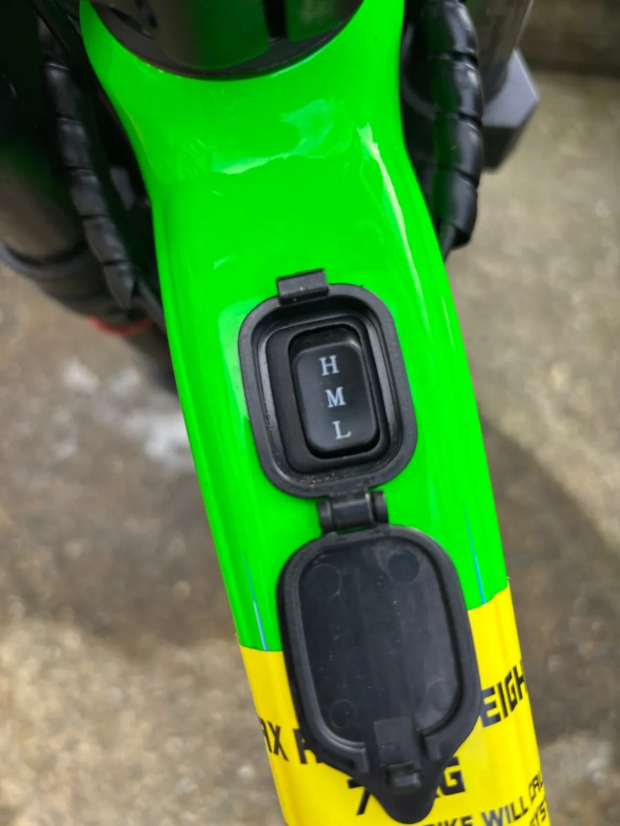 Revvi 18” 500W Child’s Electric Bike – Green - as - Image 3