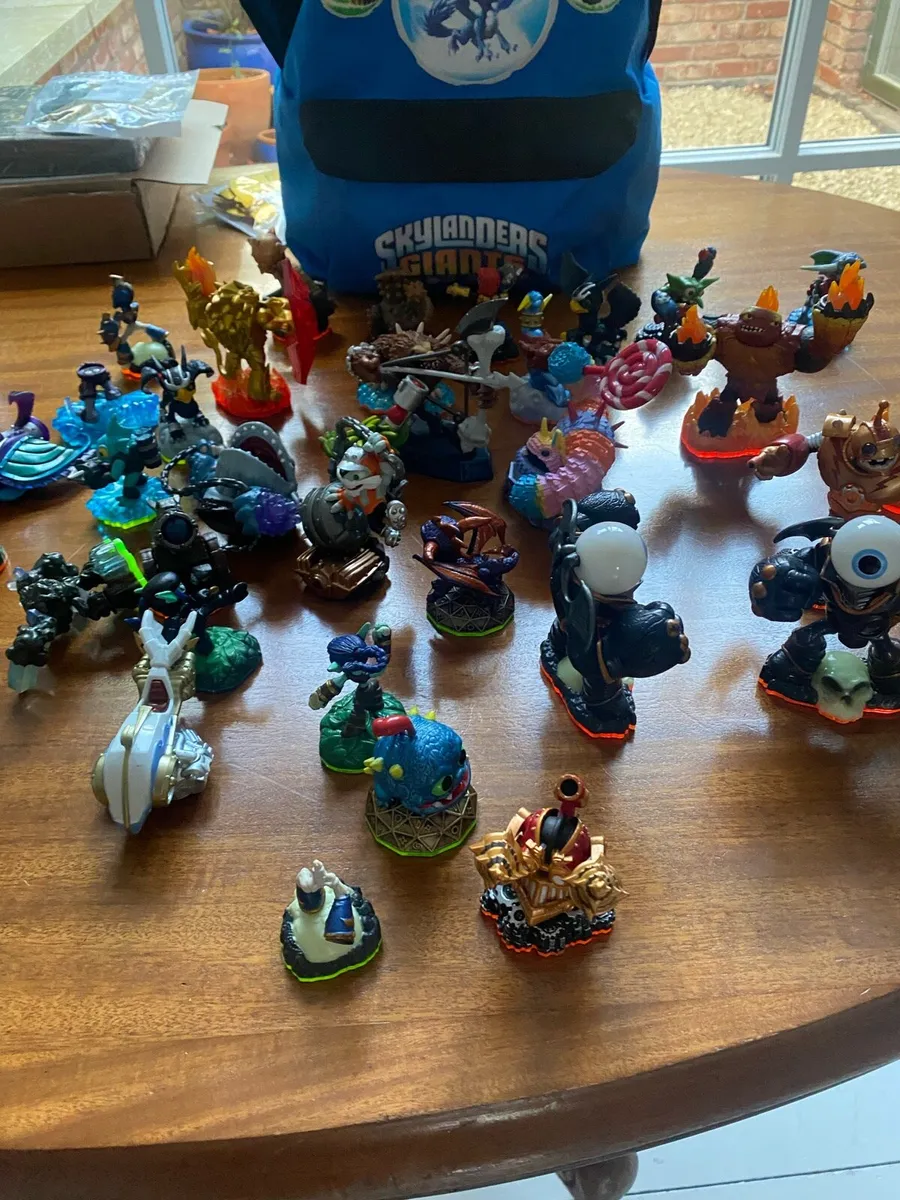 Bag of sky landers - Image 1