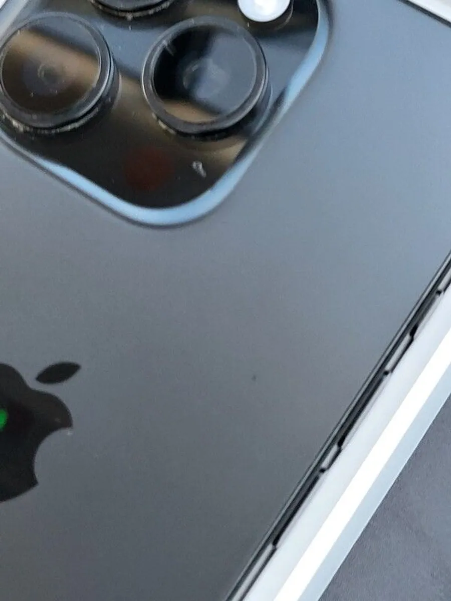 IPhone 16 Pro Space Black 256GB Sim Free Brand New Condition Grade A Fully Boxed BH92% Brand New Cable Brand New Torras Case Open to Trade or Swap - Image 4