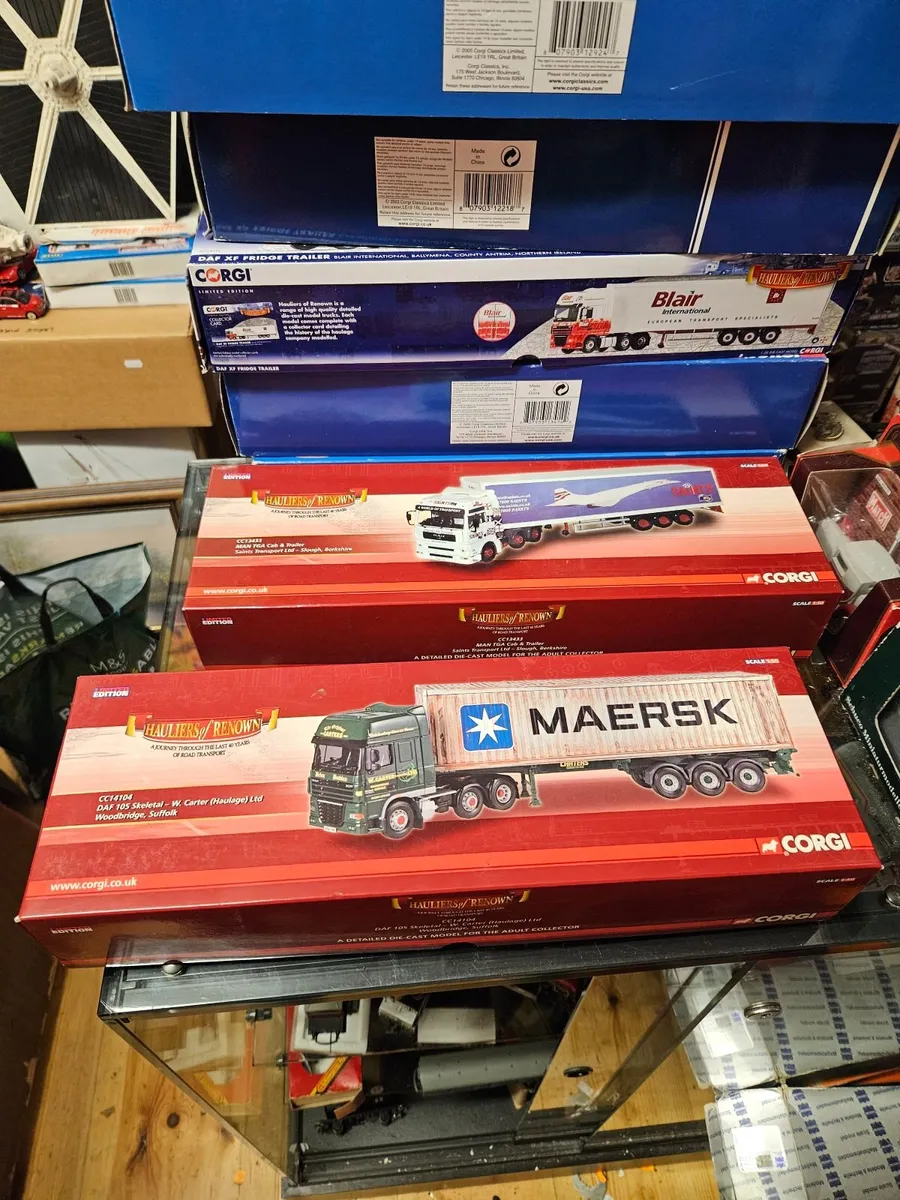 Corgi DAF Tractor Unit and Trailer 1.50 - Image 1
