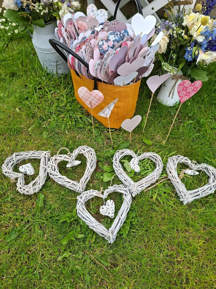 Rustic Wedding Decorations to Rent - Image 3