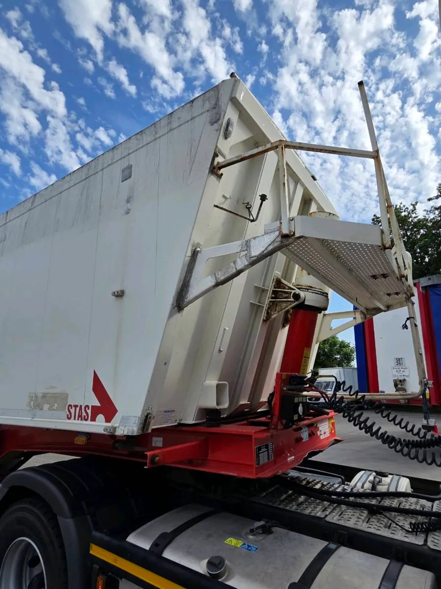 2006 Stas 338k Grain Trailer - Image 4