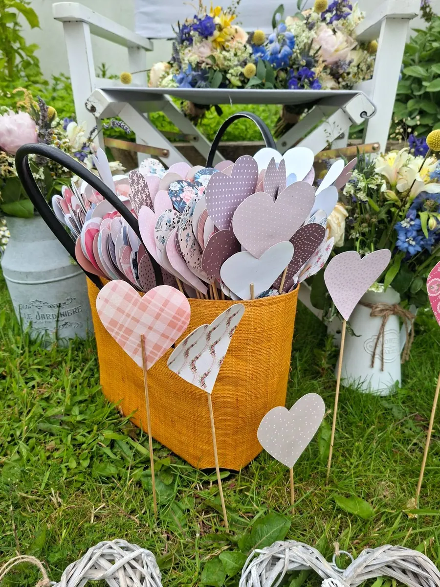 Rustic Wedding Decorations to Rent - Image 4