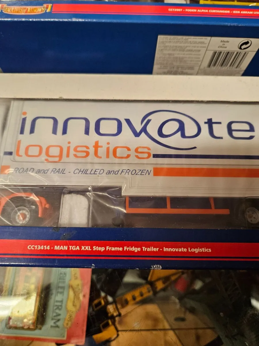 Corgi MAN Tractor Unit and Trailer 1.50 - Image 2
