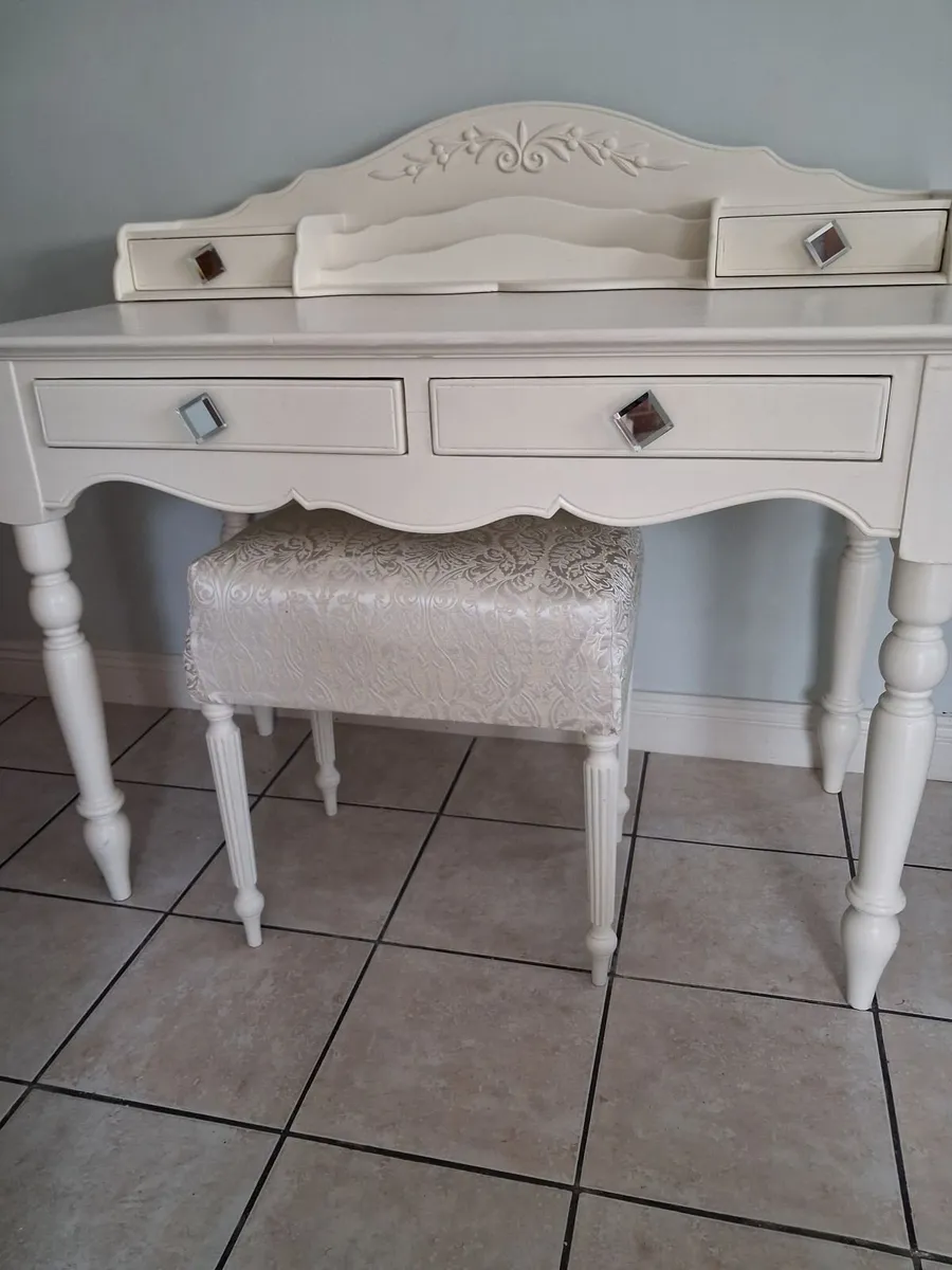 Dressing Table - Image 2