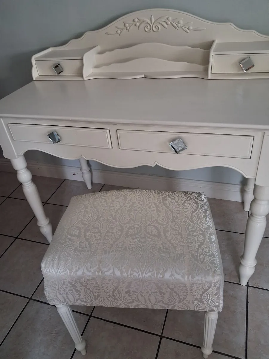 Dressing Table - Image 4