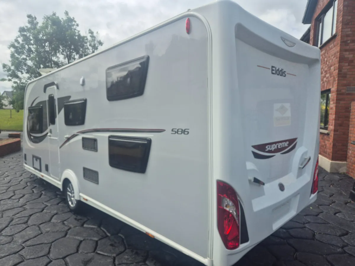 2017   6   Berth  Elddis  Supreme    586 - Image 4