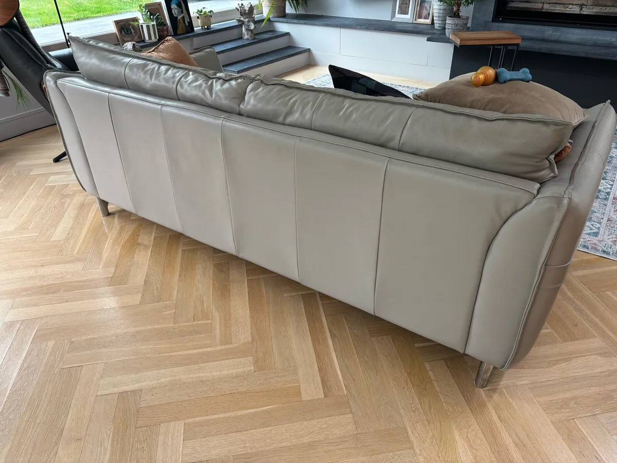 Sofas - Image 4