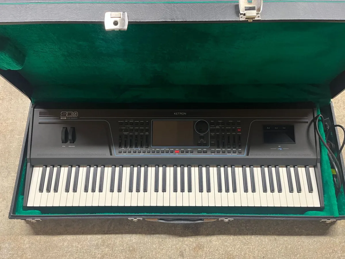 Ketron SD9 Pro Keyboard - Image 1