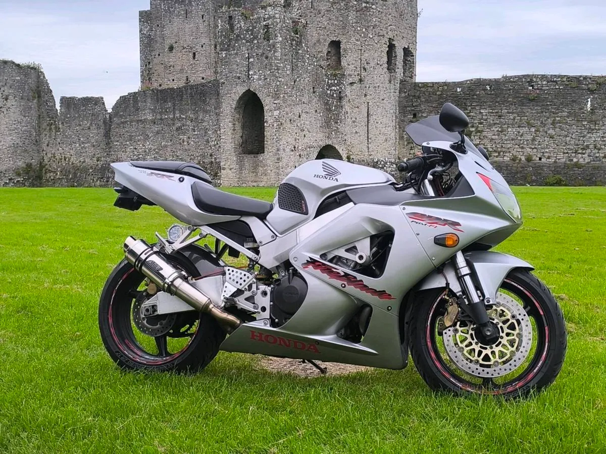 929RR FireBlade - Image 2