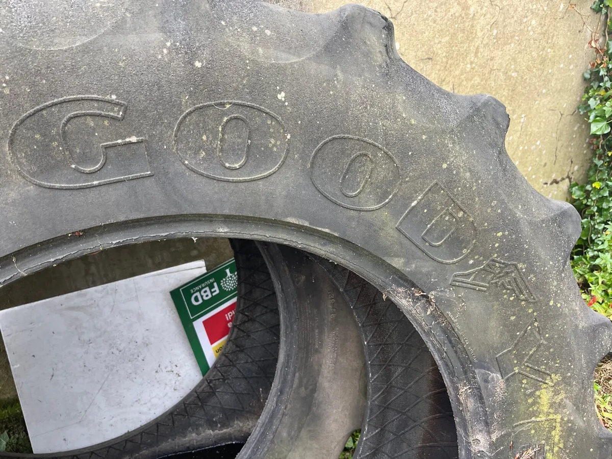 Massey 165 tire an rims - Image 4