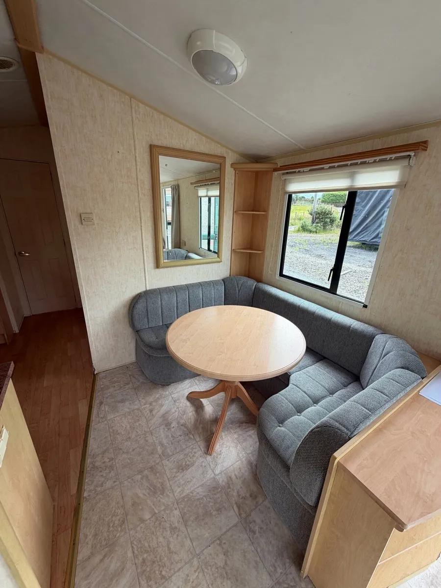 Willerby Westmorland 35 x 12 x 2 Bed - Image 4