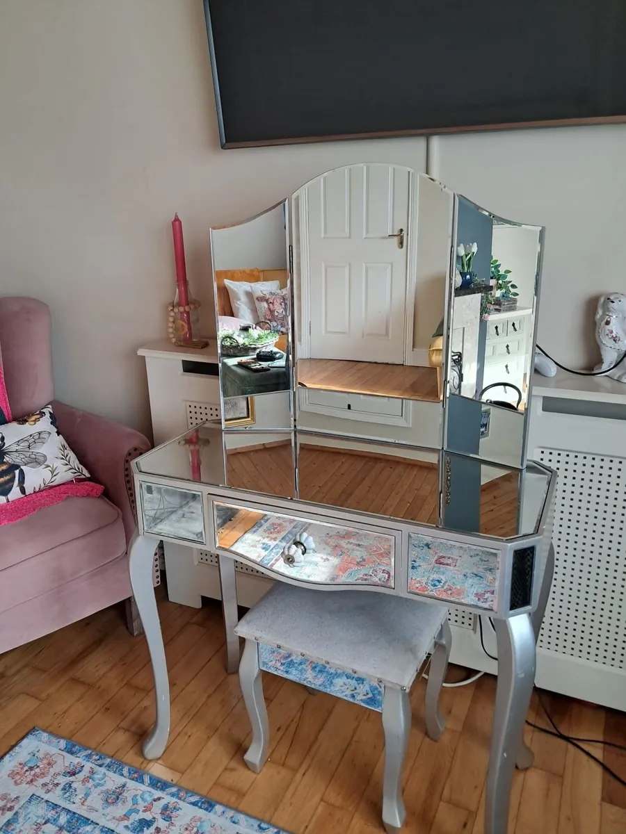 Dressing Table - Image 1
