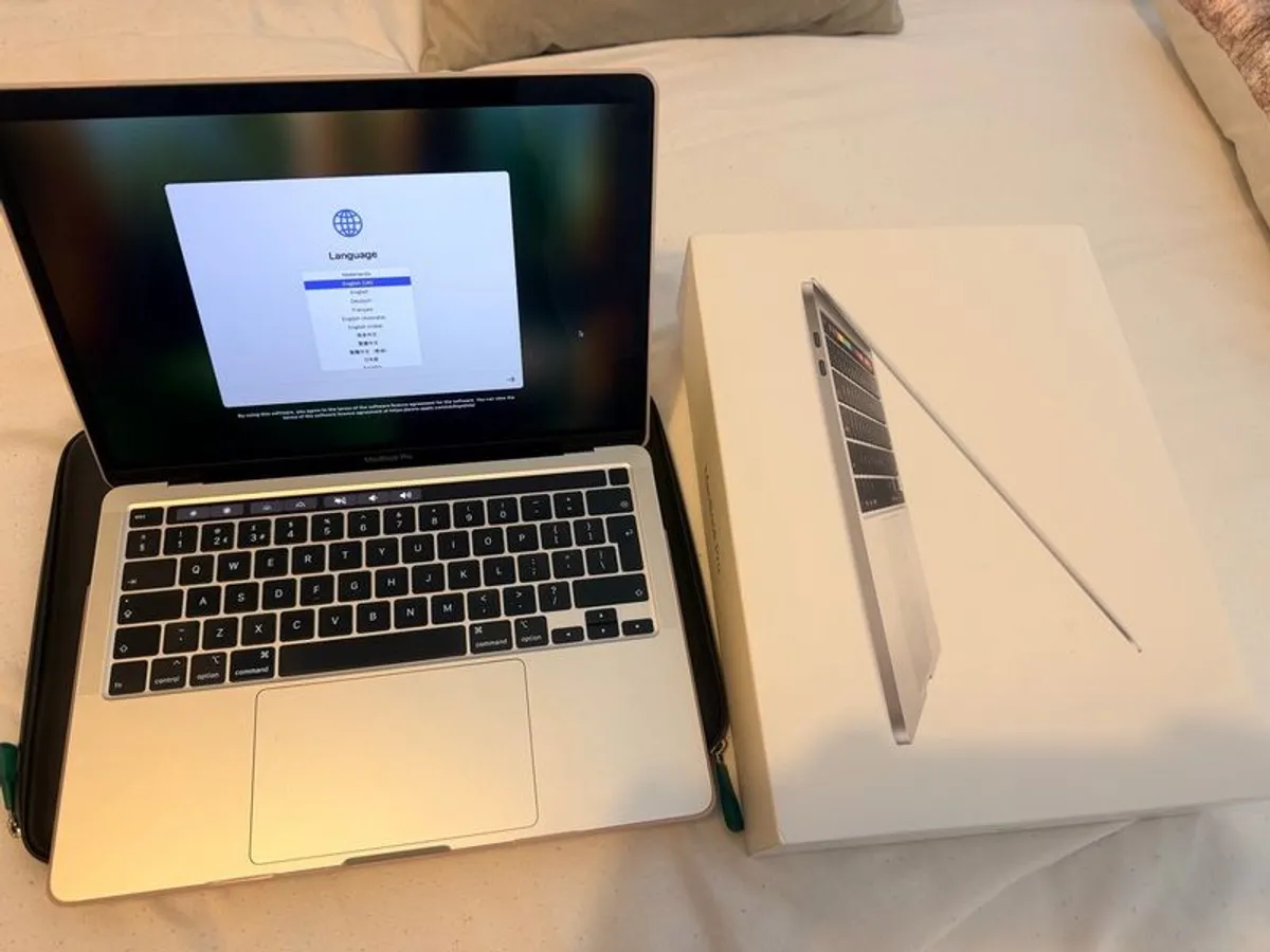 macbook 13 touch ID - Image 4
