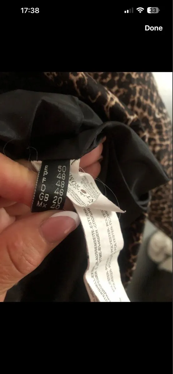 Ladies beautiful jacket size 20 €10 - Image 3