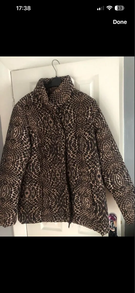 Ladies beautiful jacket size 20 €10 - Image 4