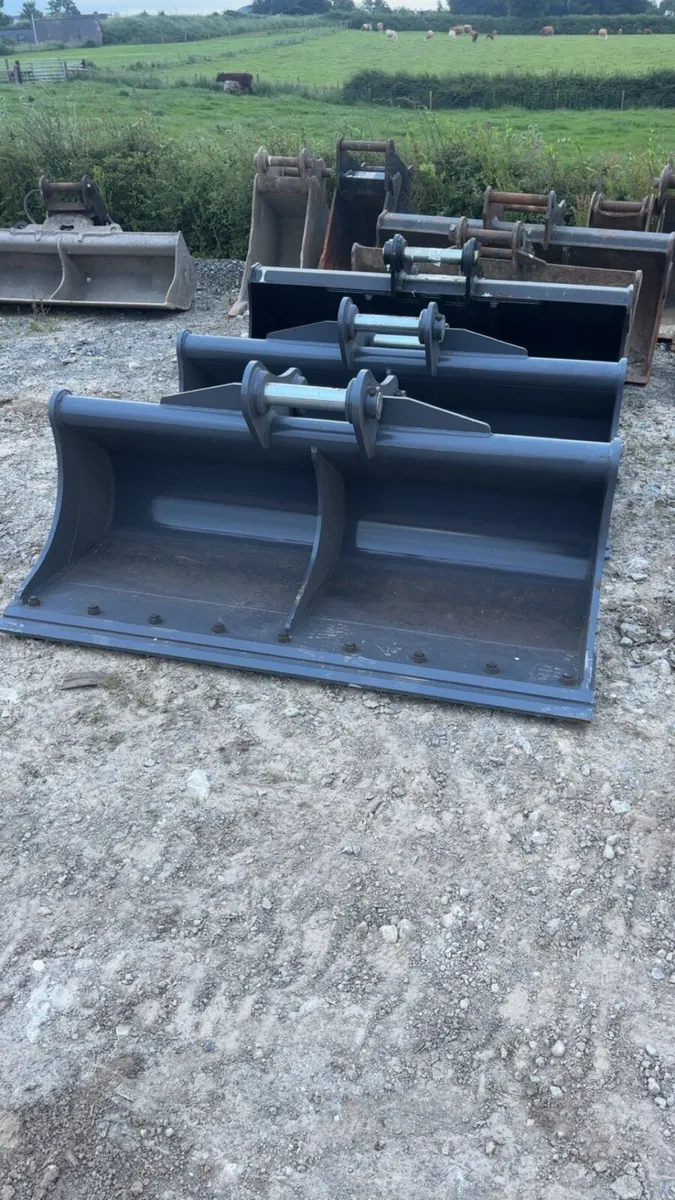 6 ft grading buckets - Image 1