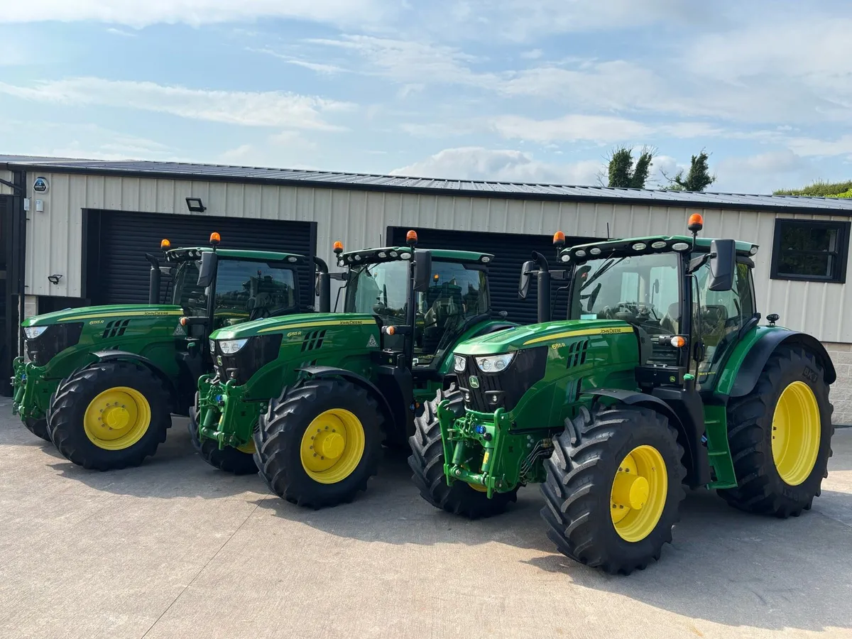 2021 JOHN DEERE 6155R ULTIMATE COMMAND PRO - Image 2