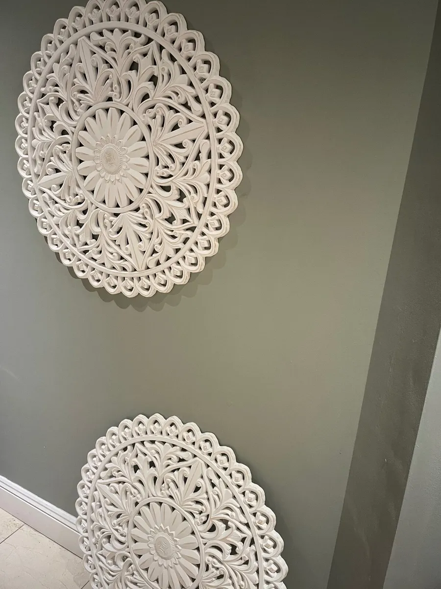 Two wall art - Image 1