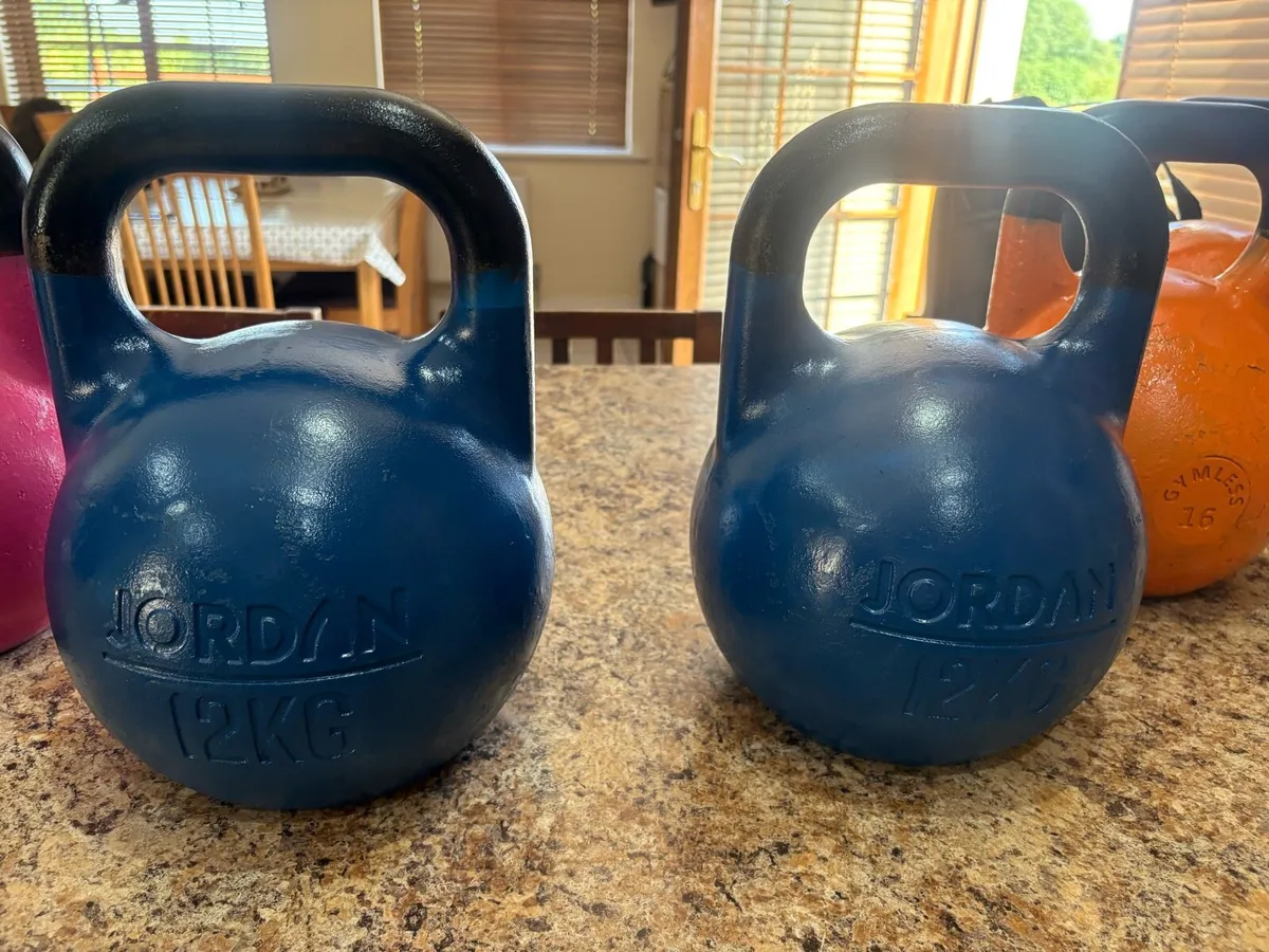 COMPETITION KETTLEBELLS, SELL 180 EURO, COST 340! - Image 3