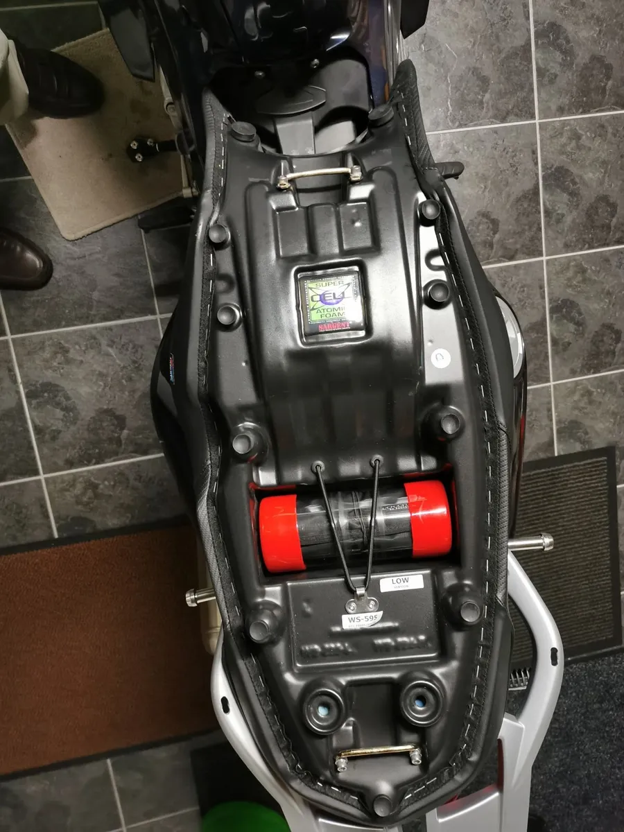 BMW Motorcycle Seat - Image 3