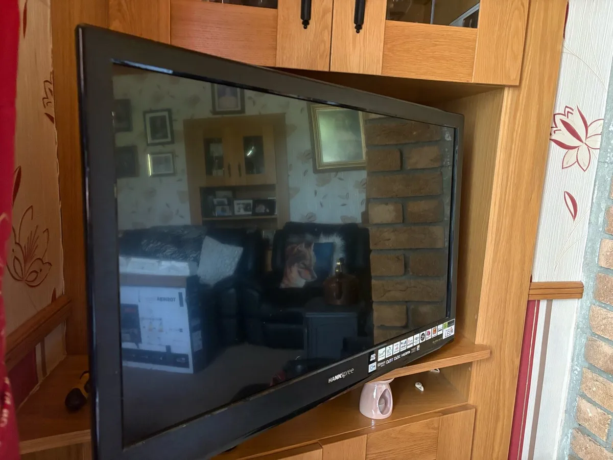 TV - Image 3