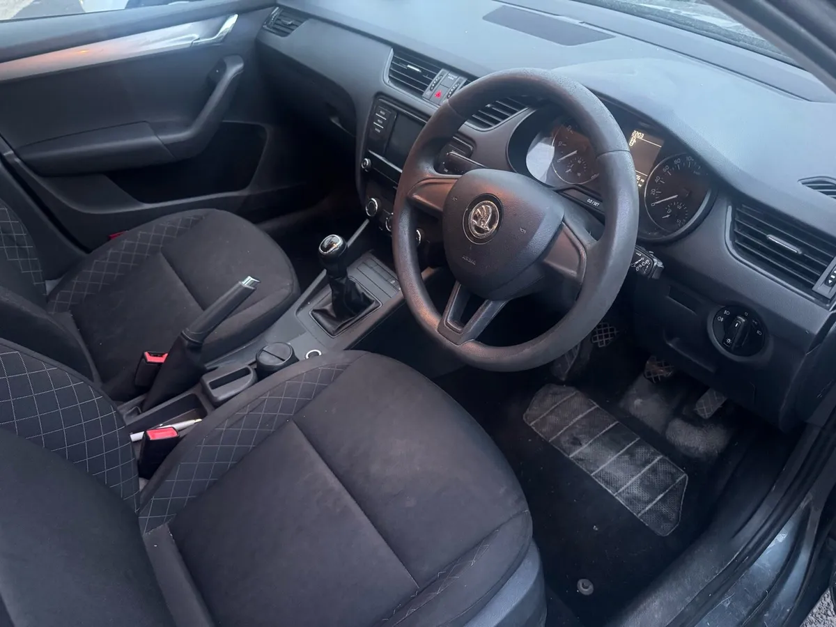 Skoda Octavia ( drive home ) - Image 4