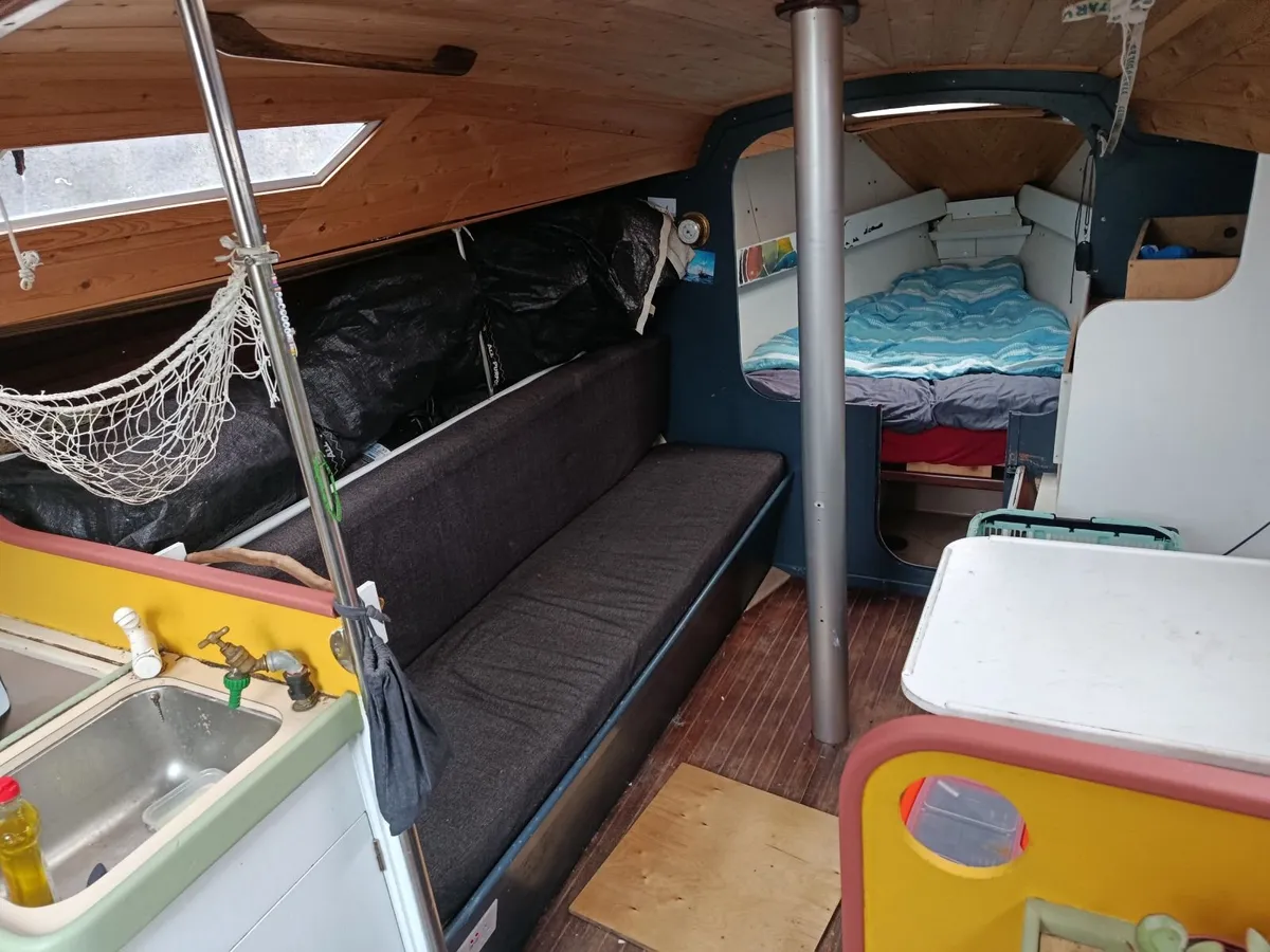 1986 Beneteau First 32 Sailboat - Image 4