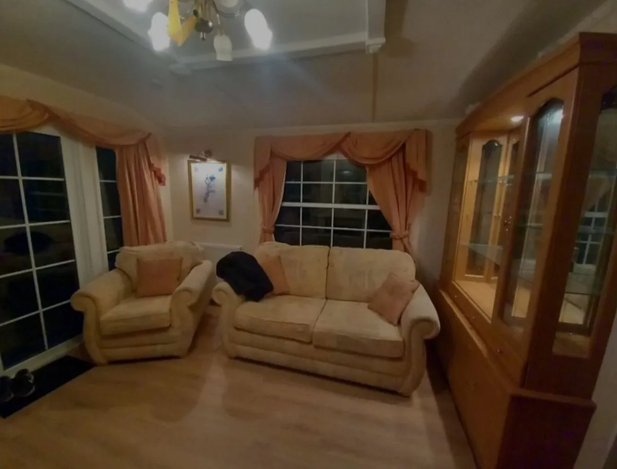 2 Bed Mobile Home 39X12ft - Image 1