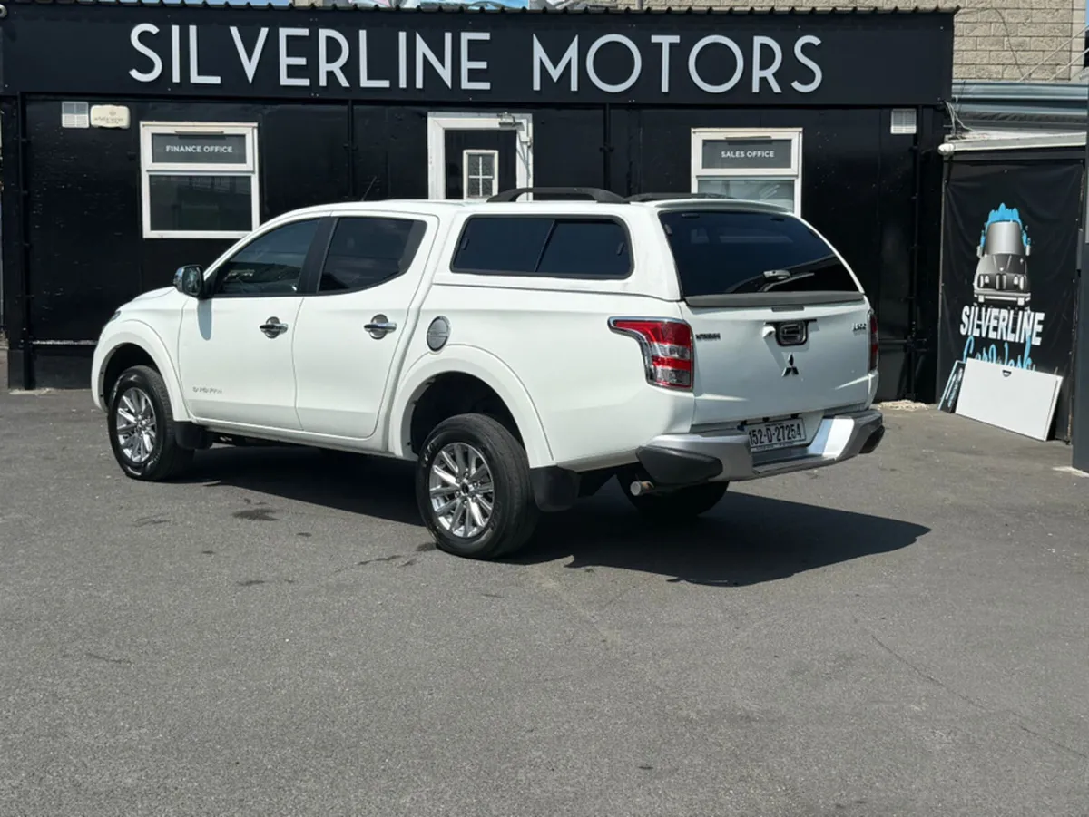 Mitsubishi L200 DID BARBARIAN DCB 2.5 CR 4WORK AUT - Image 4