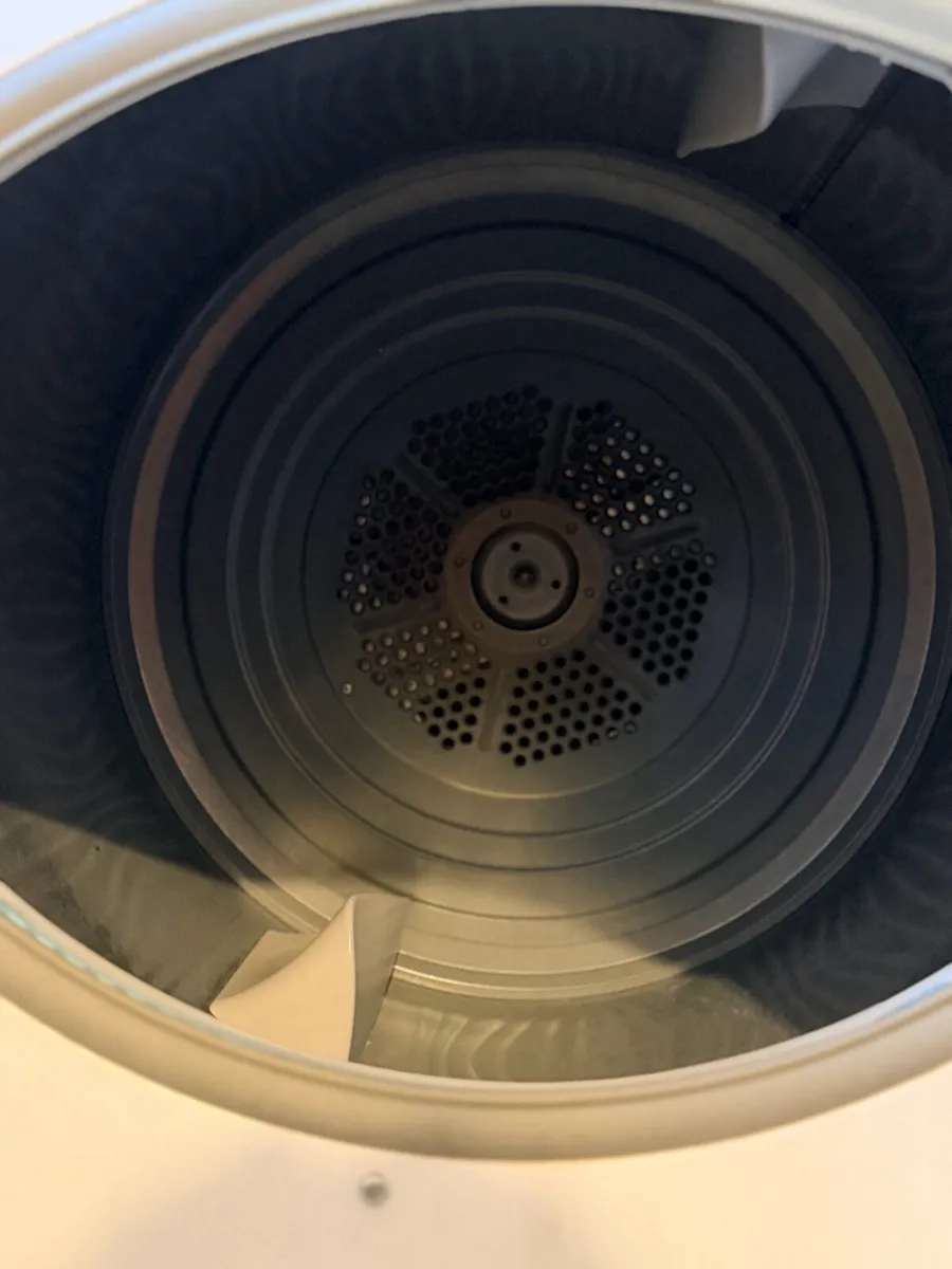 Indesit 8kg Condenser Tumble Dryer - Image 3
