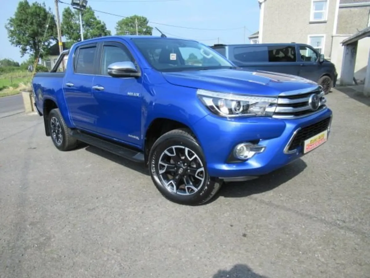 2.4 D-4D Invincible X Pickup Double Cab 4dr Diesel - Image 1