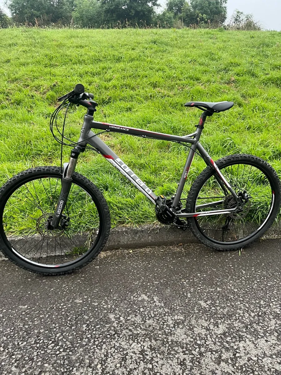 Carrera Vengance mountain bike, - Image 1