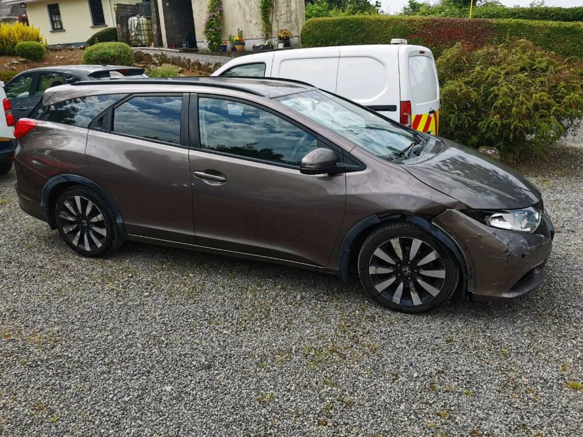 142  Honda Civic Diesel Tourer - Image 3