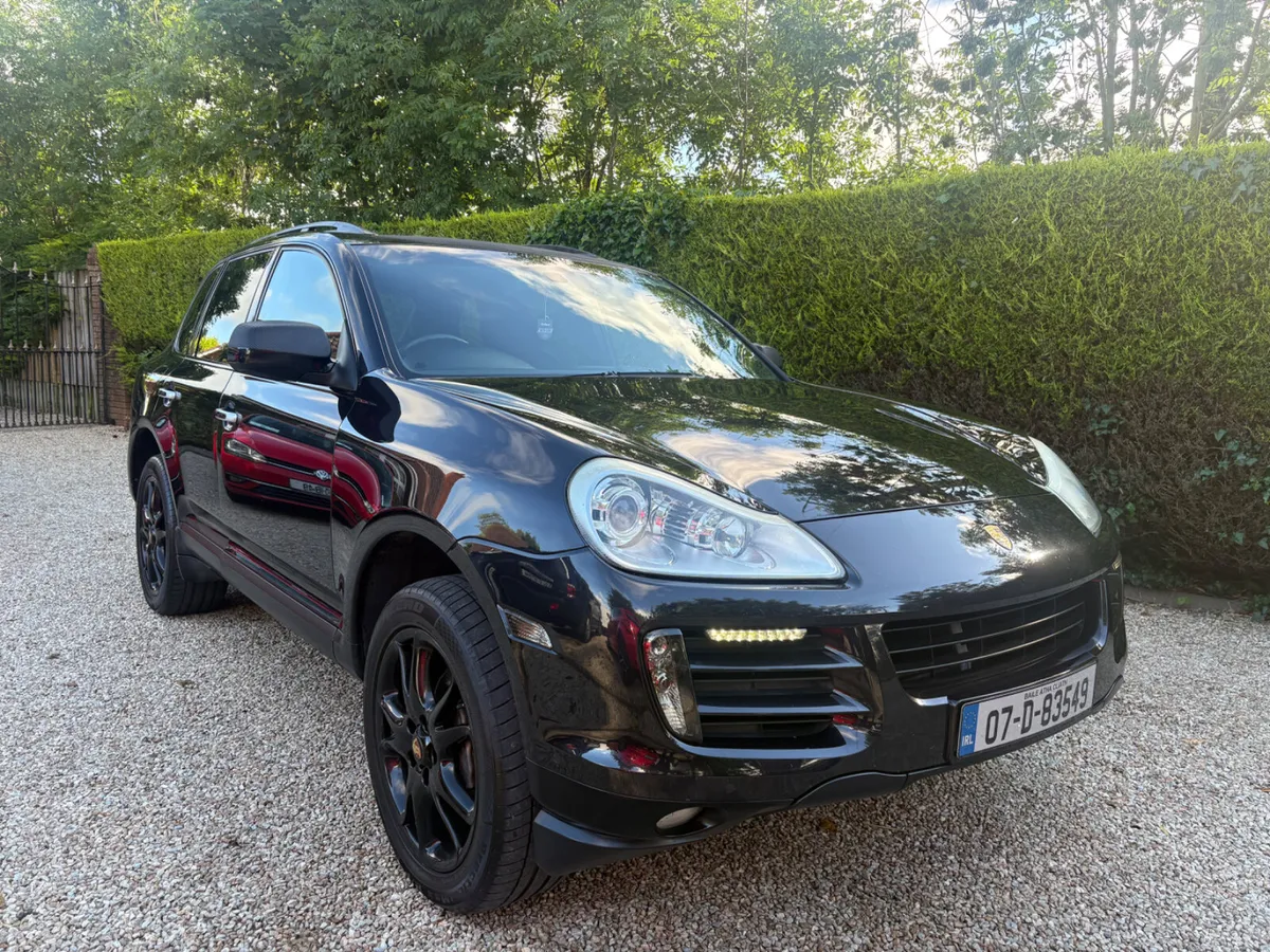 2007 Porsche Cayenne, crew cab commercial - Image 3