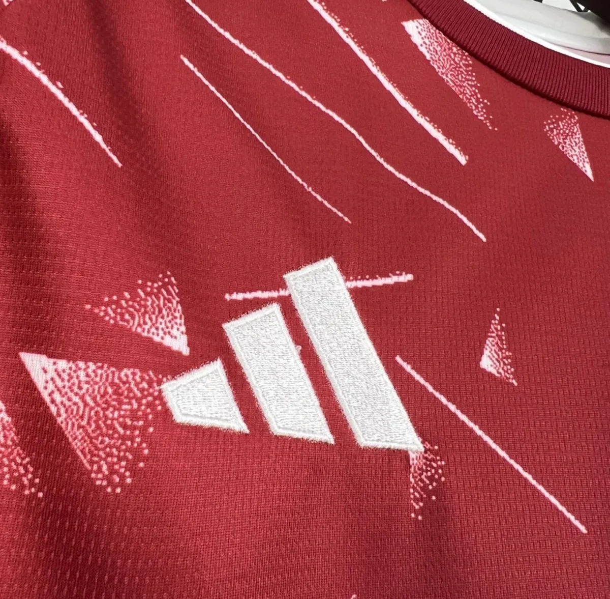 Liverpool 26/27 Football Shirt - Image 3