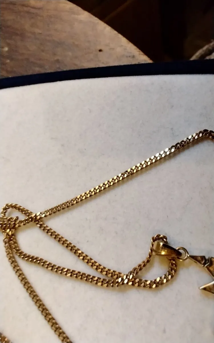 9ct yellow gold star pendant. 8.61g - Image 4