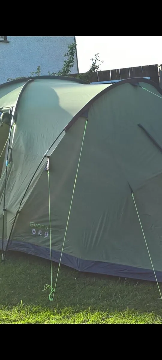 8 man tent - Image 2