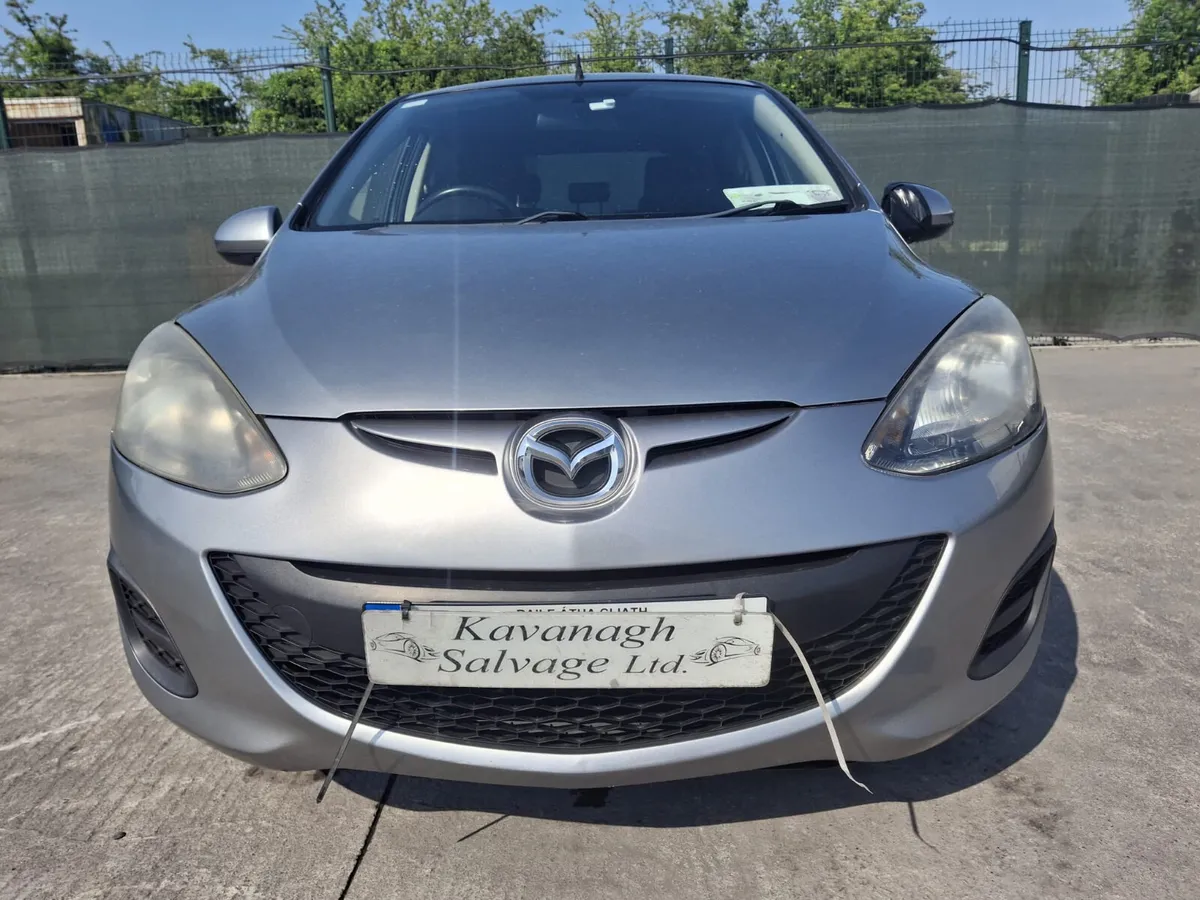 2013 Mazda demio  Automatic 65km - Image 4