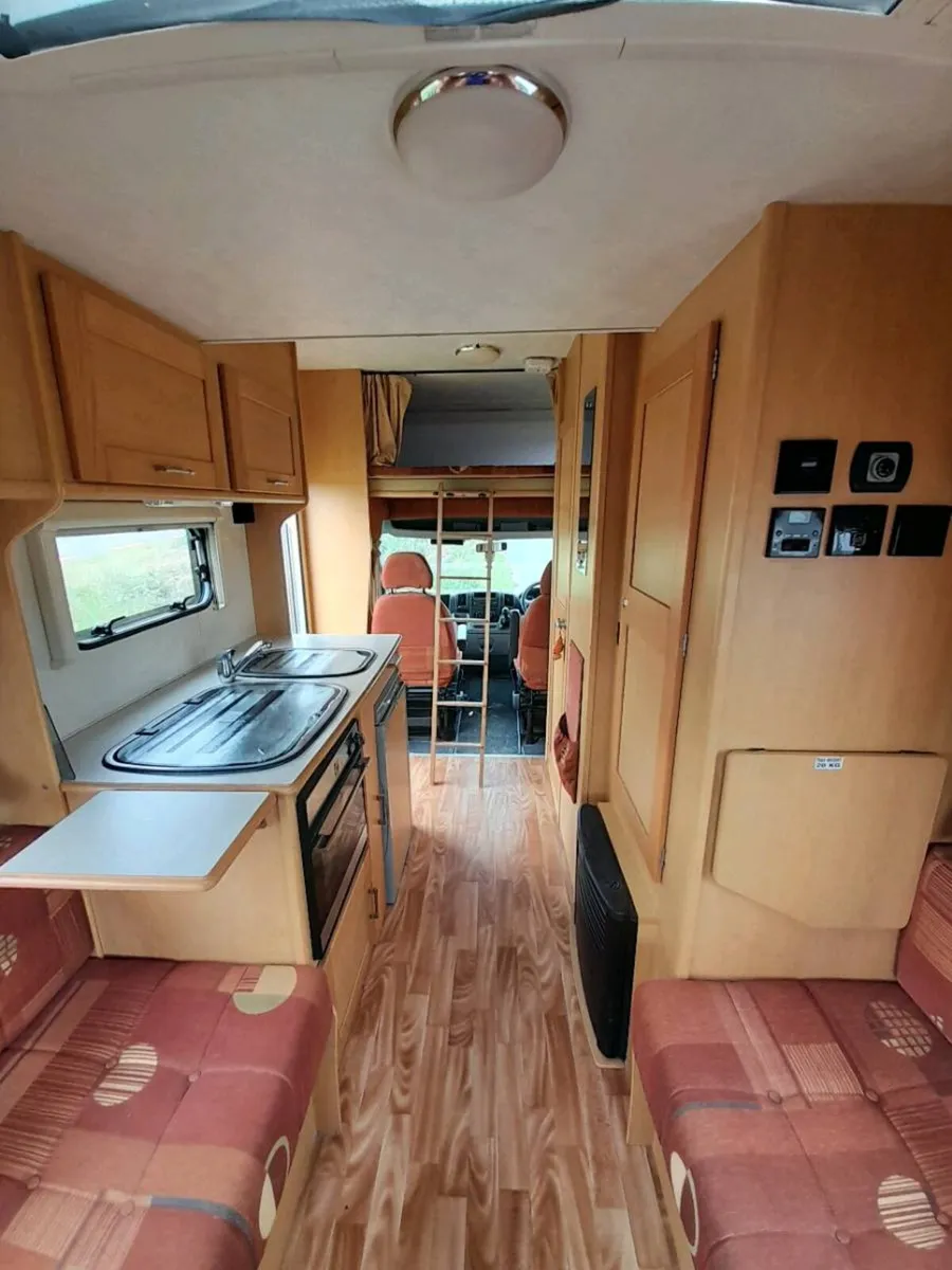 Motorhome/campervan - Image 3