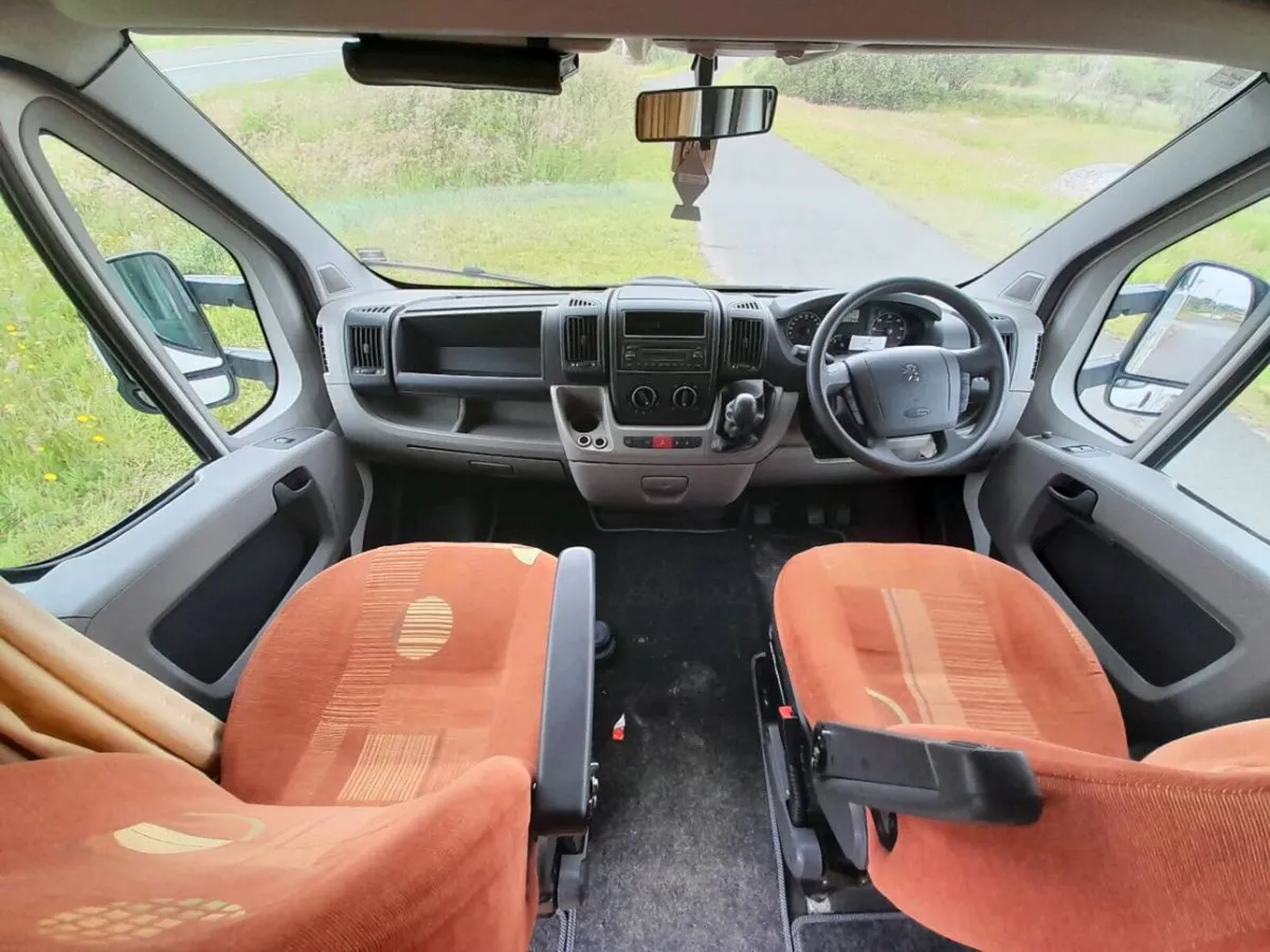 Motorhome/campervan - Image 2