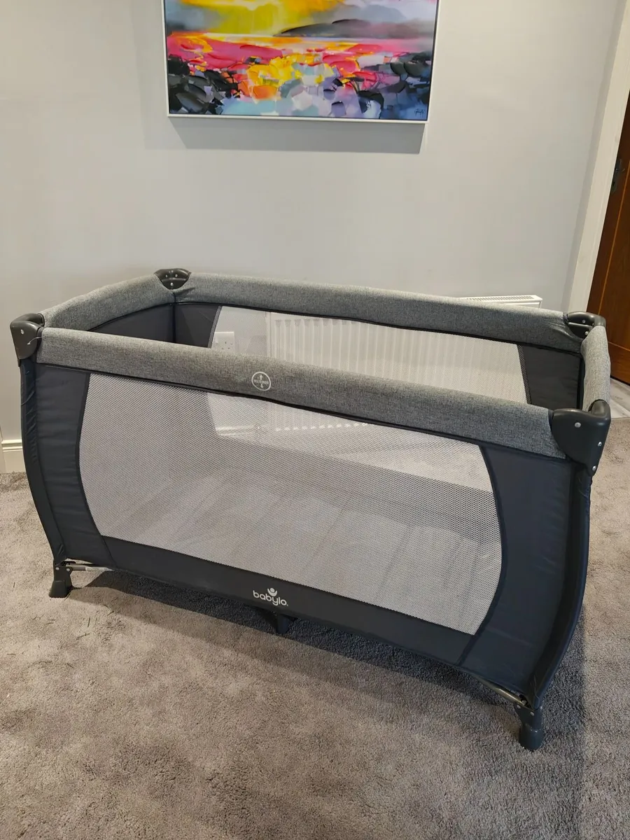 Travel Cot - Image 4
